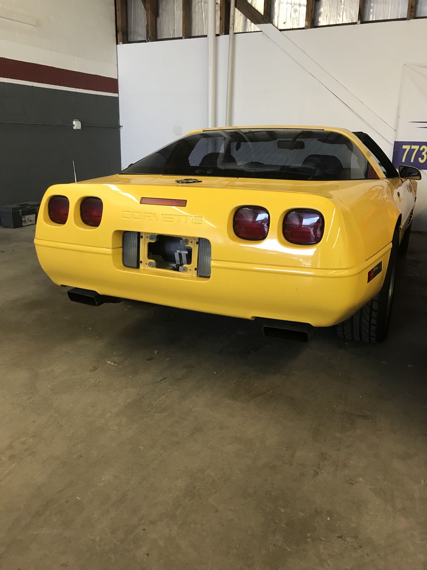 1995 Corvette Rare Yellow