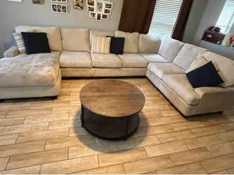 Couch / coffee table