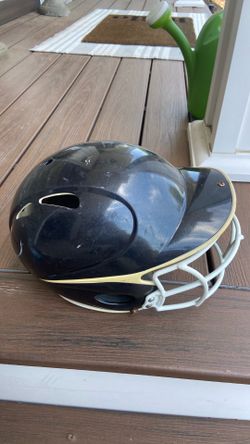 T ball helmet with cage
