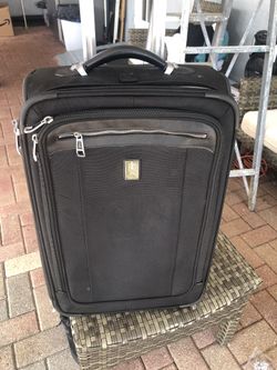 SUITCASE BLACK COLOR 24X15 W Wheels 