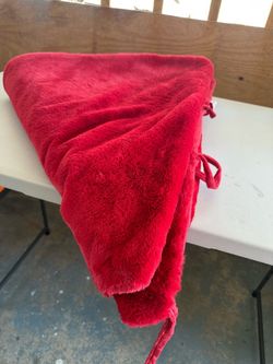 Christmas tree skirt