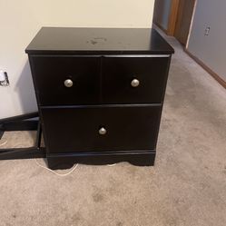 Nightstand 