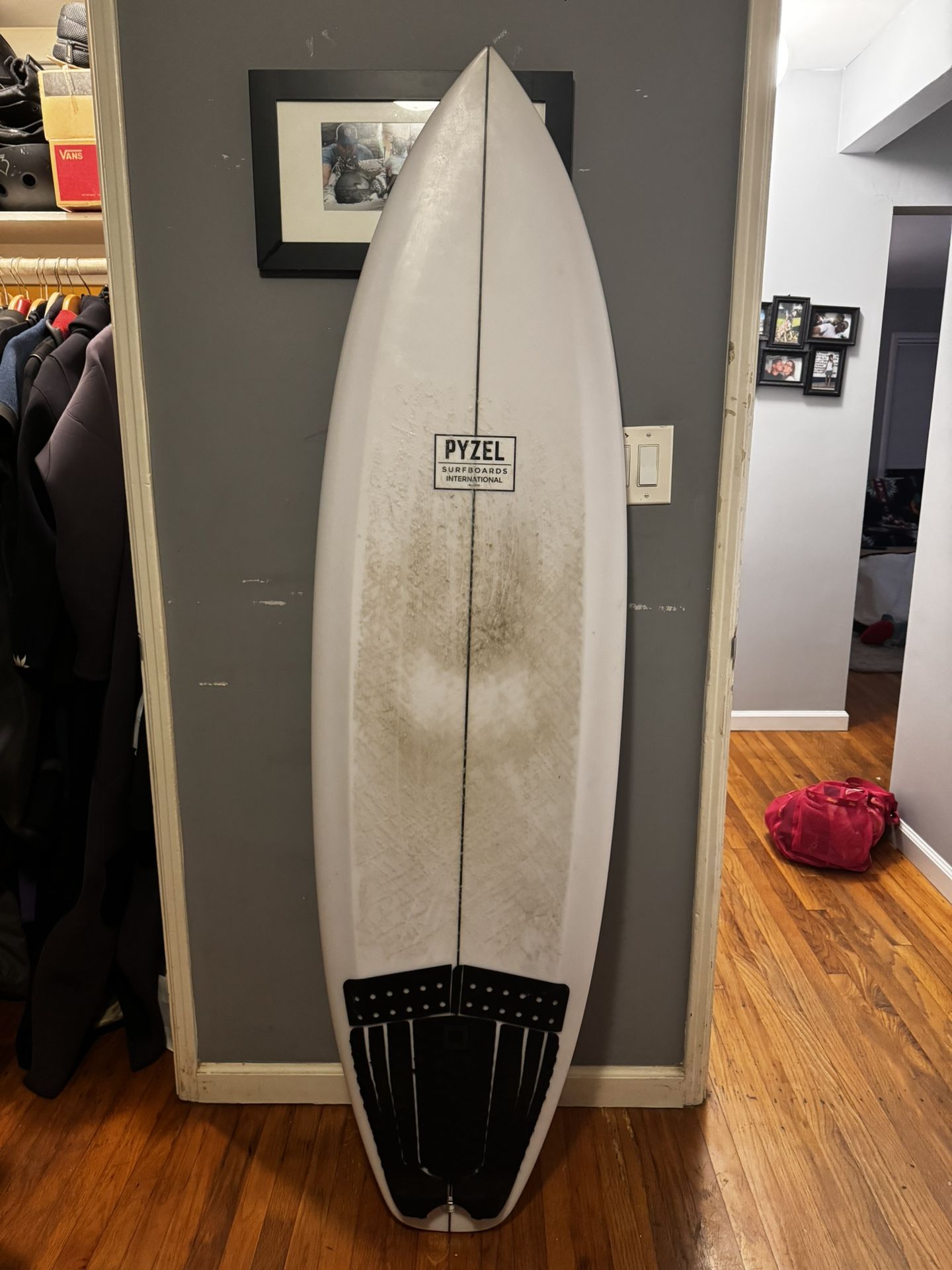 Pyzel Surfboard ‘precious’