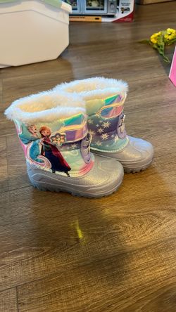 Frozen toddler light up winter boots size 11