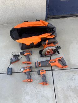 18v Rigid Tool Set Like new (No batteries)