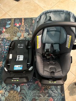 Evenflo revolving car seat w/ extra base