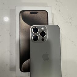 IPhone 15 Pro Max UNLOCKED