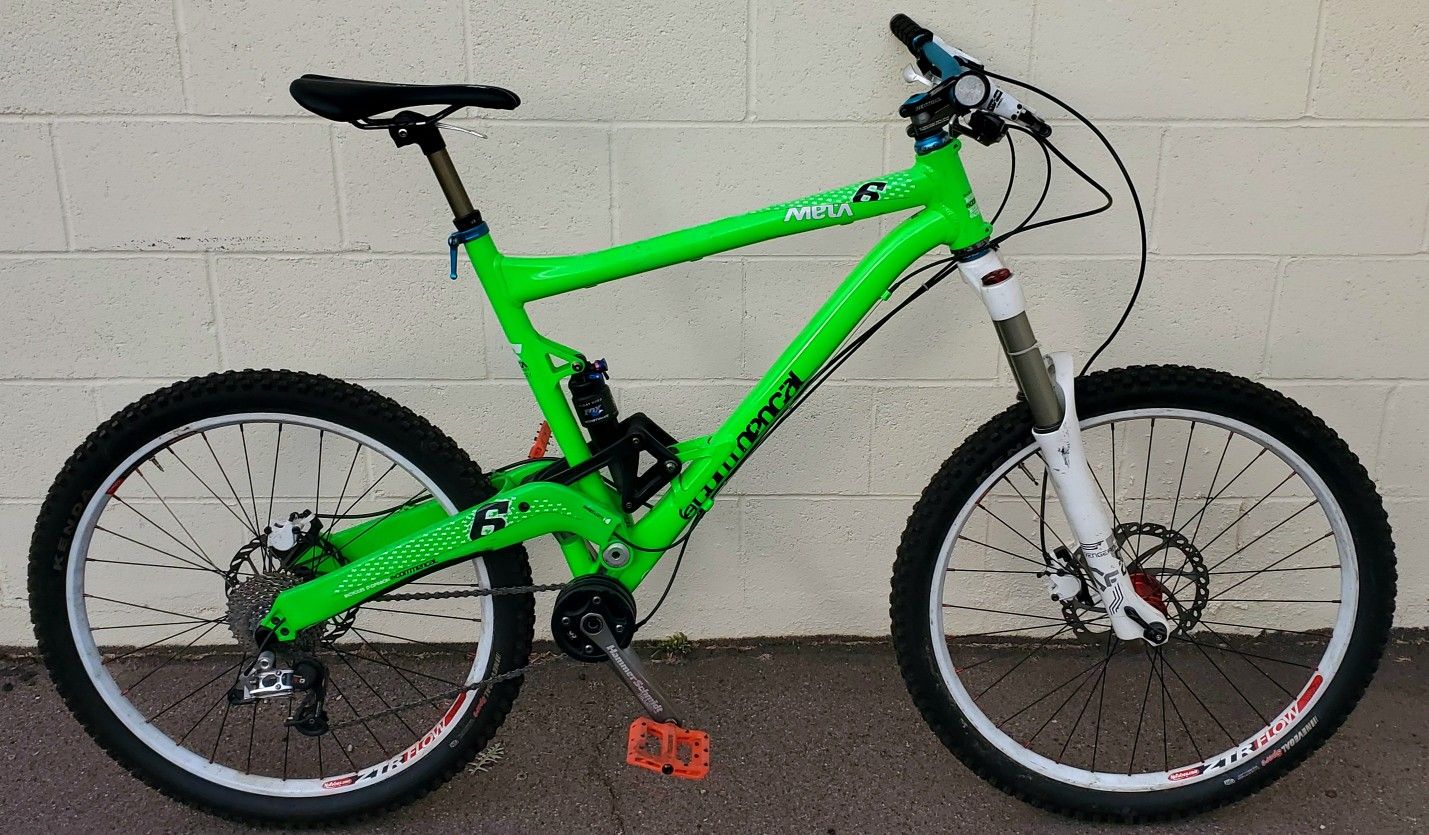 Commencal Meta 6 VIP Enduro All Mountain Full Suspension Bike
