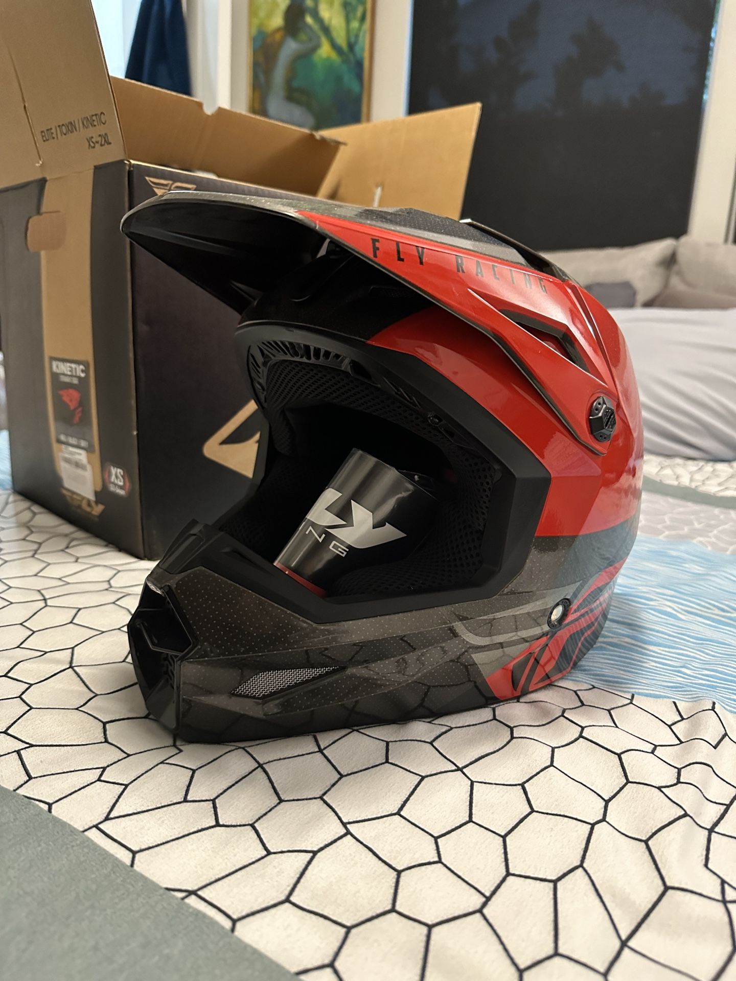 New Fly Racing Kinetic Straight Edge helmet XS 53-54cm