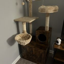 Decorative Cat Tree with Hidden Litter Compartment