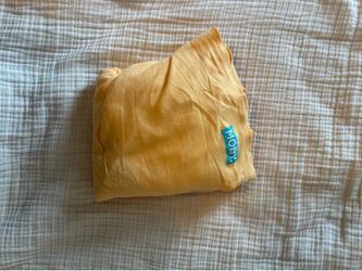 Moby Yellow baby Wrap