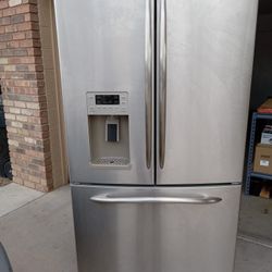 Used Stainless Steel G&E Appliances Refrigerator, READ POST 🔥 
