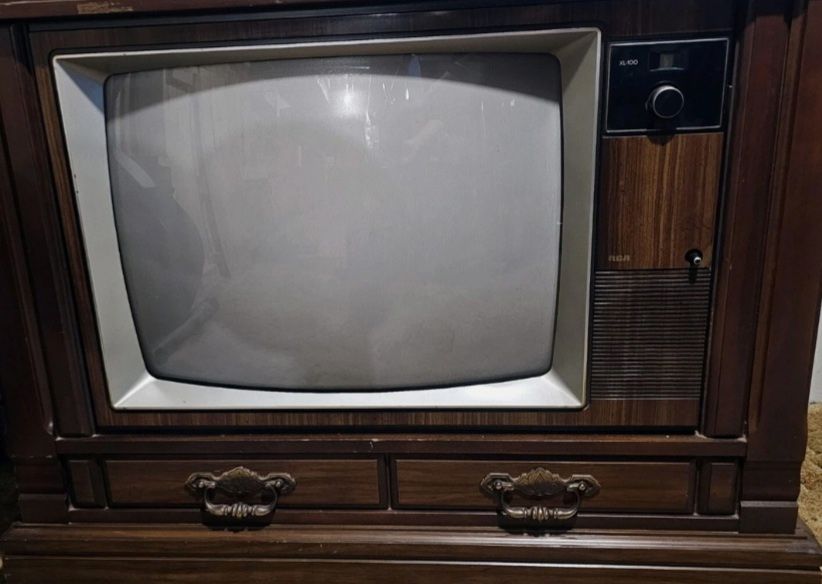 Magnavox Vintage Console TV