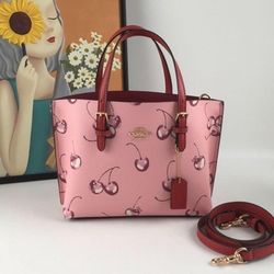 🍒🍒Coach Mollie Tote Bag 25 With Cherry Print