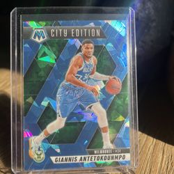 2024-25 Mosaic Giannis Antetokounmpo Ice 
