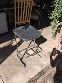 Bar stools set of four