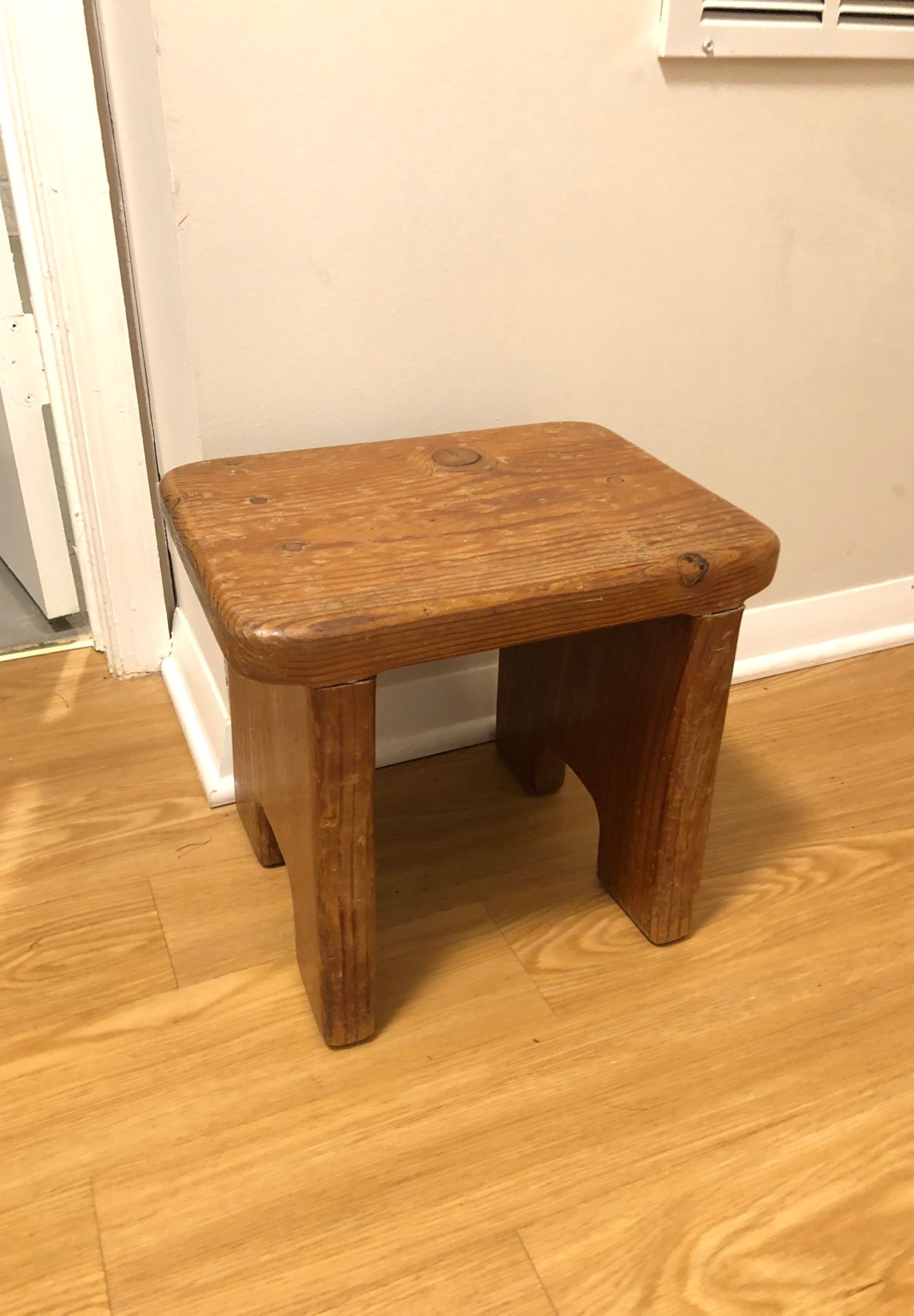 FREE wood step stool