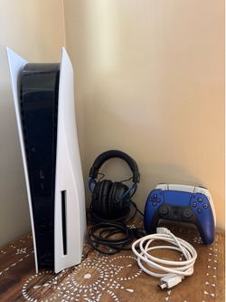 PS5 Disc Edition Bundle – 2 Controllers, HyperX Headset, HDMI Cable – Tested & Working