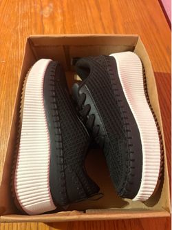 Boys shoes