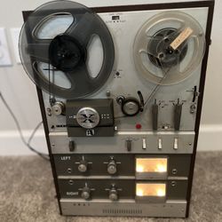 AKAI Model M - 9 Reel to Reel Record / Player With Built In Speaker System / NOT WORKING/ SOLD AS IS