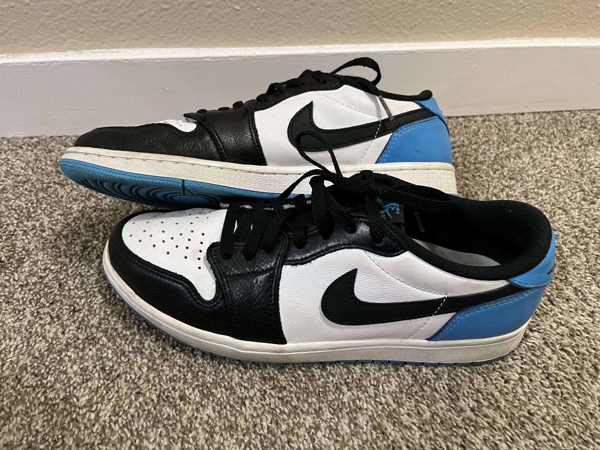 Air Jordan 1 low “Powder Blue” Size 10.5 Mens