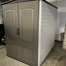 Rubbermaid Shed