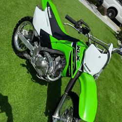 2023 Kawasaki 140RL