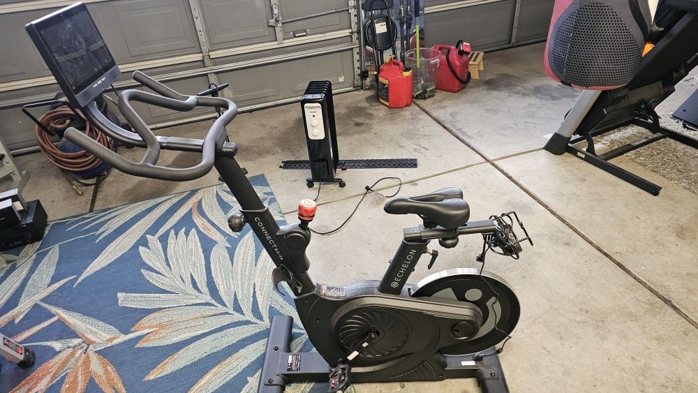 Exercise BIKE Echelon