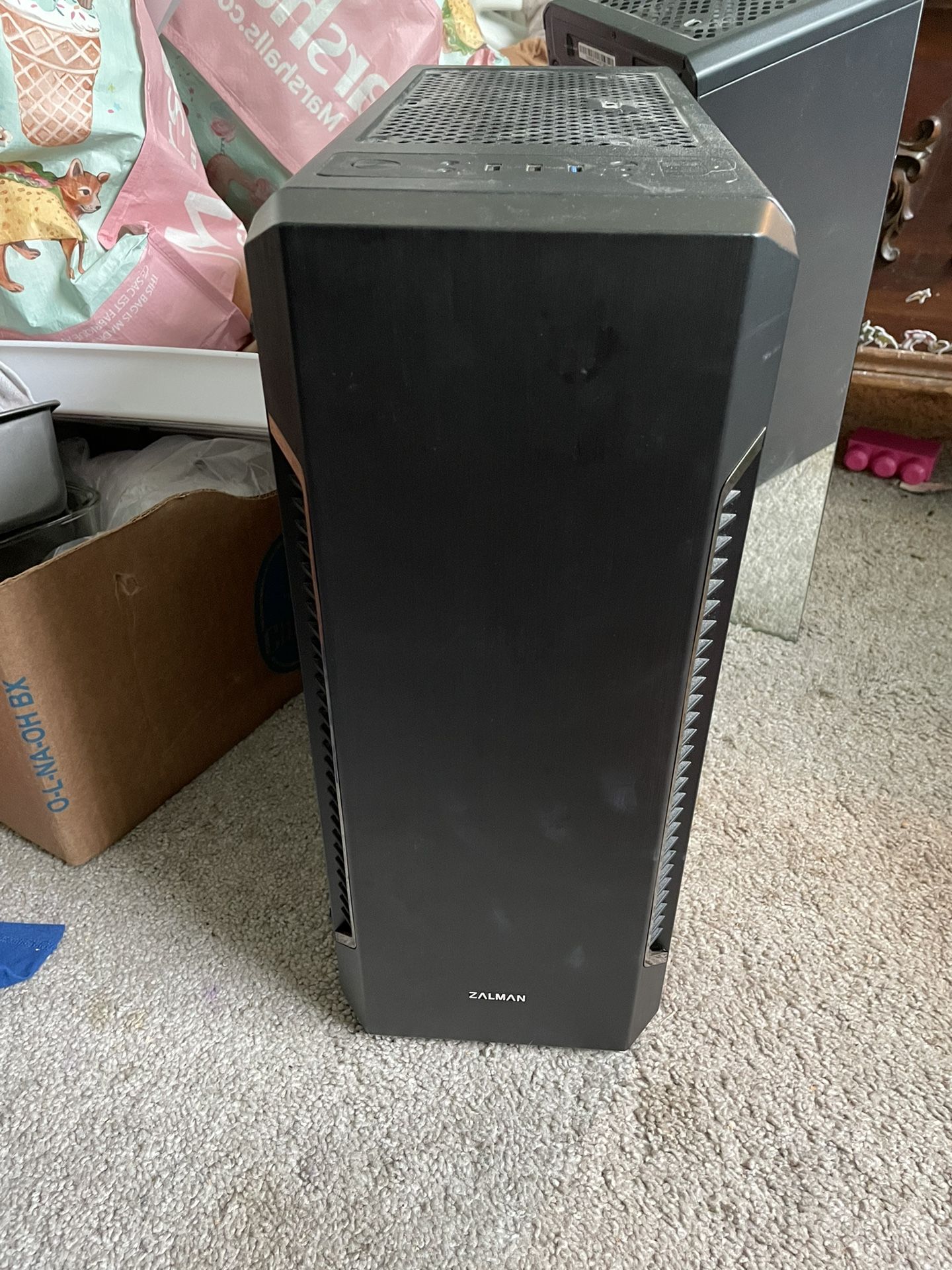 Gaming PC With Monitor And Accessories