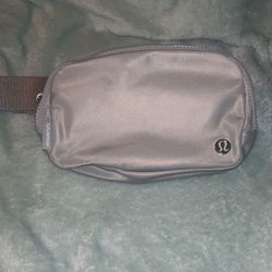Lululemon Everywhere Belt Bag In Silver Drop Color