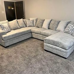 Brand New Grey Large Sectional Sofa 