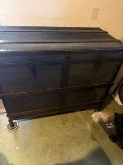 Pottery Barn Lillie Trunk Bar Cabinet