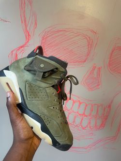 🟢 Heavy Travis Scott Jordan 6 size 10 • R
