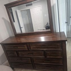 9 Drawer Dresser 