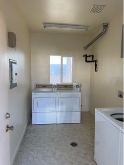 4 coin commercial washing machine