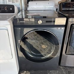 Bespoke 7.6 cu. ft. Vented Smart Electric Dryer in Brushed Navy with AI Optimal Dry and Super Speed Dry Was $1549 Now $780 Dve53bb8700v 