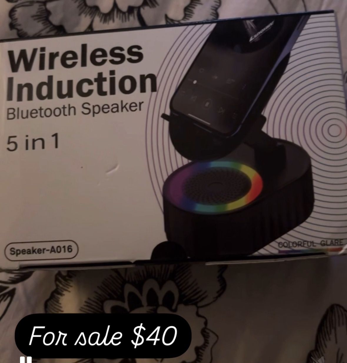 Wireless Bluetooth speaker charger