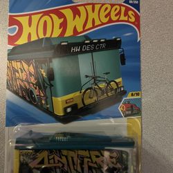 HW DES CTR graffiti bus, hot wheels