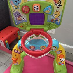 Singing Basketball Hoop With Ball