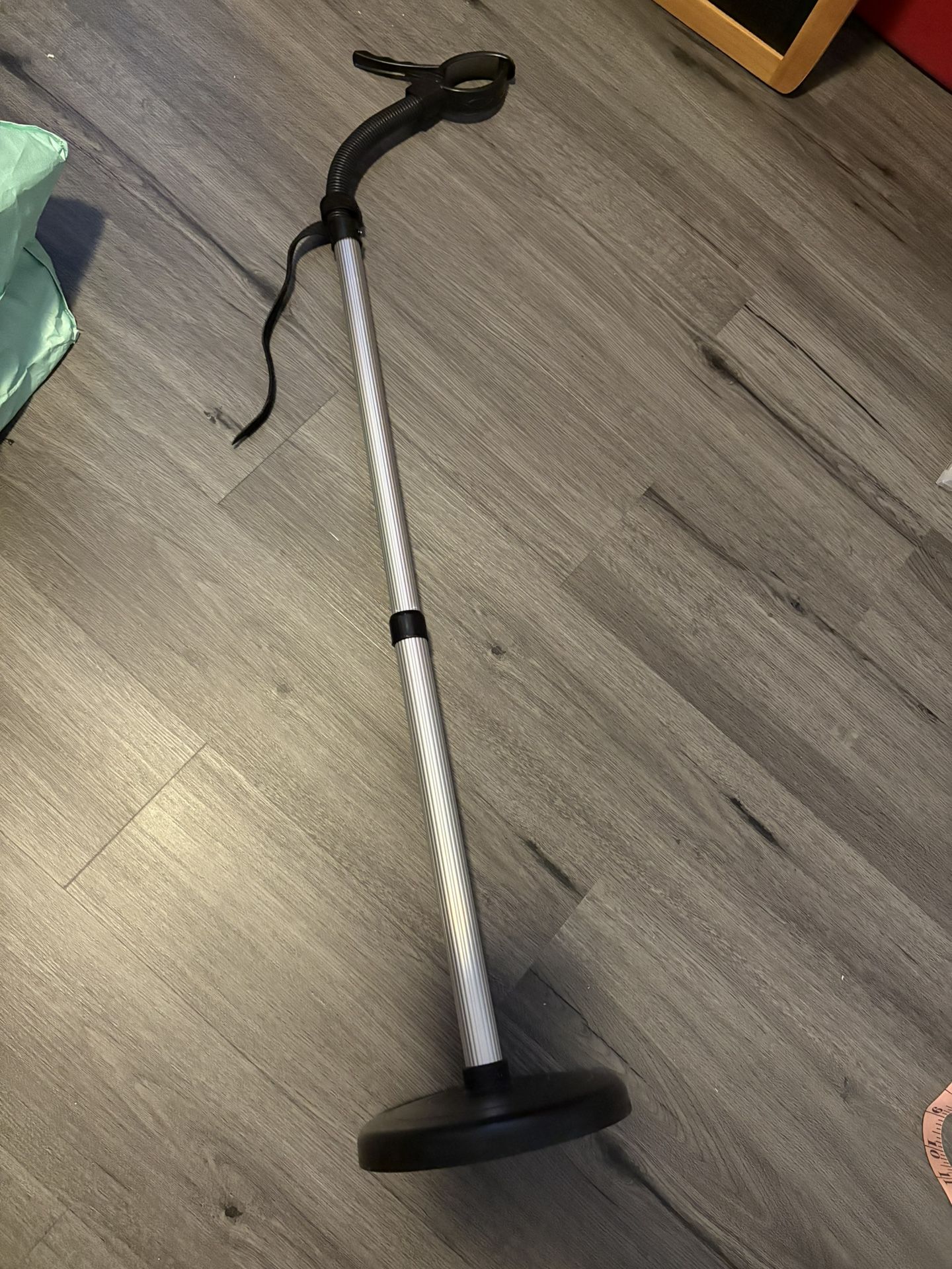 Blow dryer/styling tool holder
