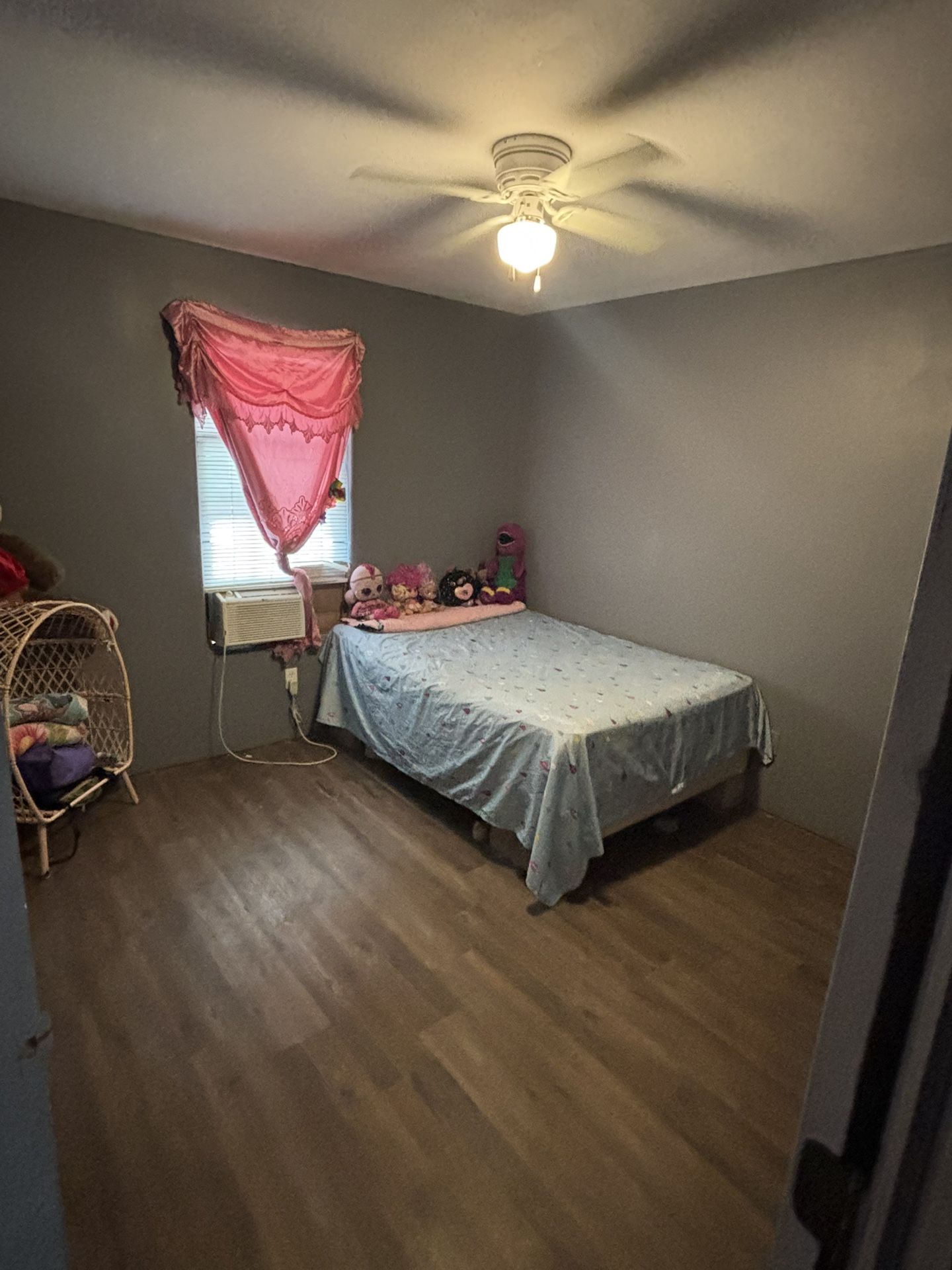 Full Bed