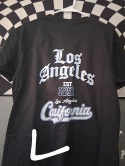 T Shirt L