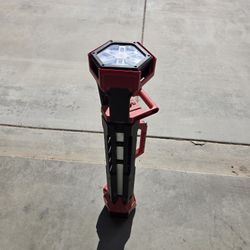 Milwaukee Tripod Light