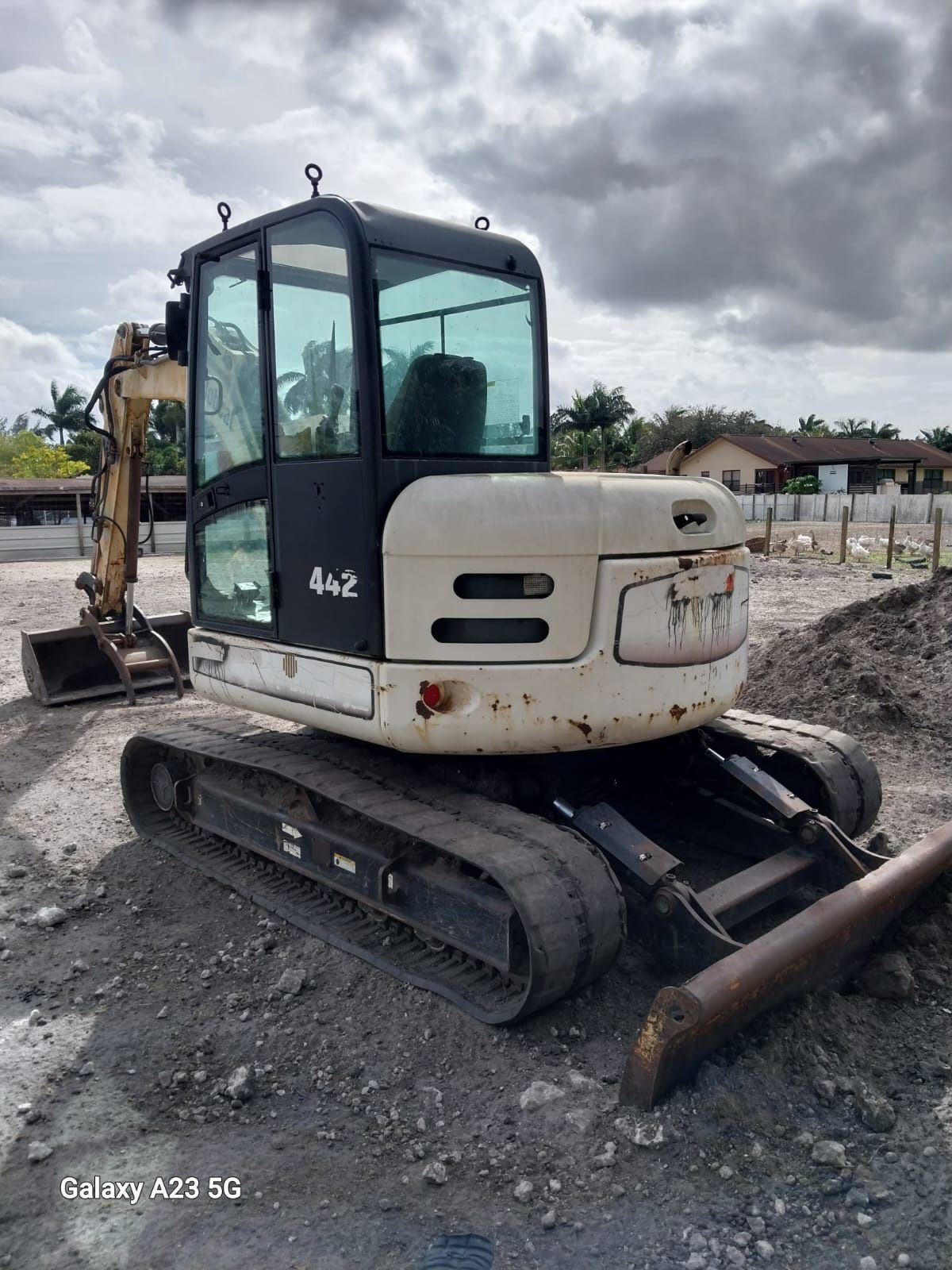 Bobcat 442 mini excavator