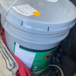 5 Gallon Swiss Coffe Paint 