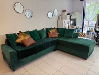 Emerald Green Velvet Sectional Sofa with Chaise – Modern L-Shaped Couch