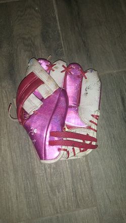Princess baseball glove