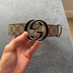 ($60) Brown Gucci Belt With Black & Gold Buckle