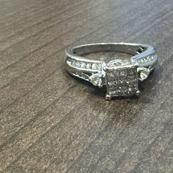 14k White Gold Engagement Ring