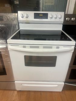 White glass top stove